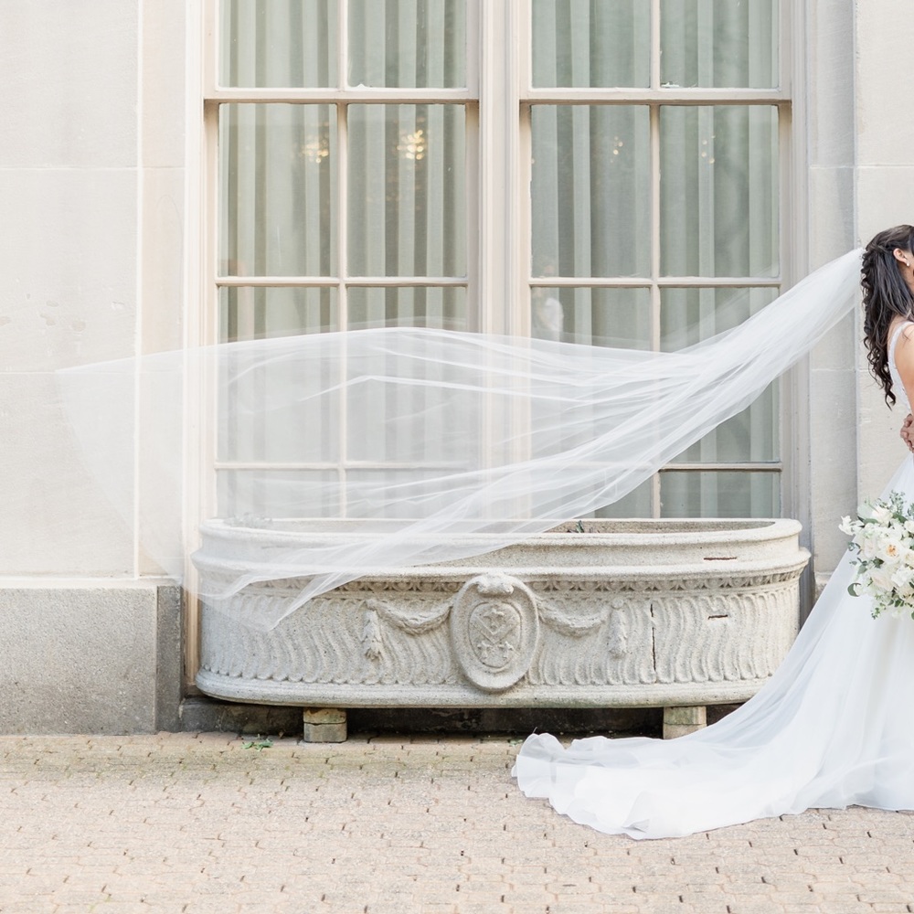 Wedding veil -chapel length